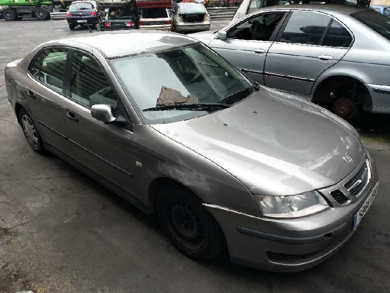 saab 9-3 berlina del año 2003