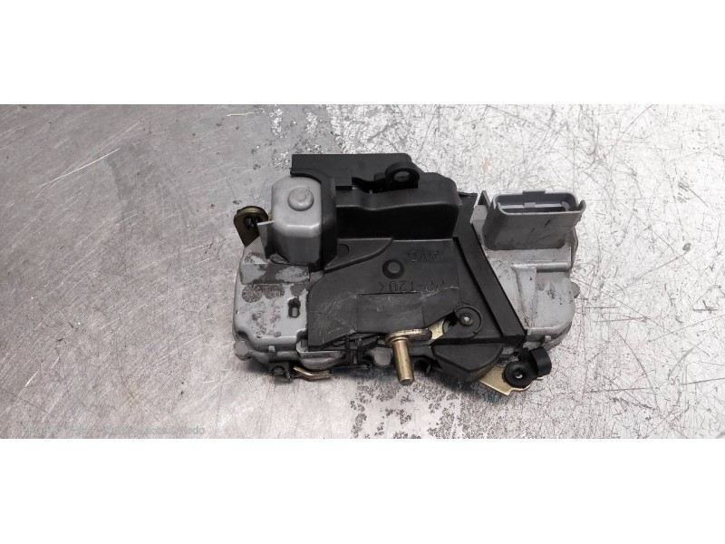 Recambio de motor cierre centralizado delantero izquierdo para citroen xsara picasso 2.0 hdi referencia OEM IAM   