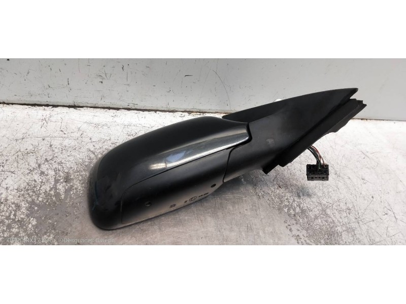 Recambio de retrovisor derecho para audi a6 berlina (4b2) 2.5 tdi quattro referencia OEM IAM   
