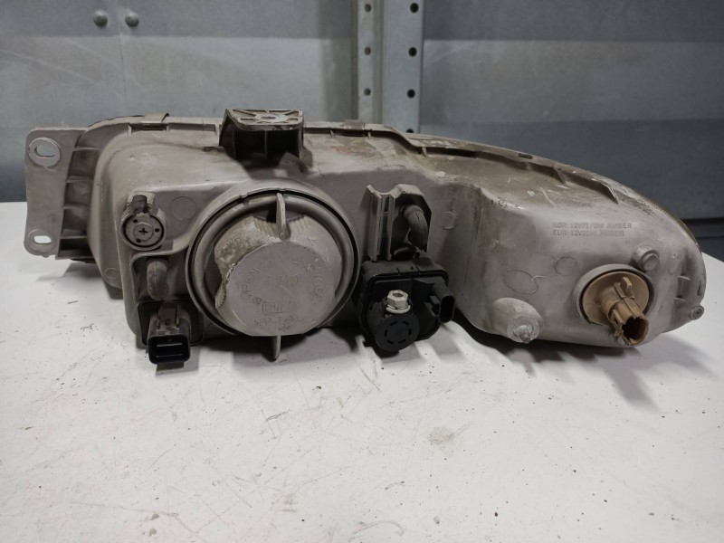 Recambio de faro derecho para daewoo nubira berlina 1.6 cat referencia OEM IAM   