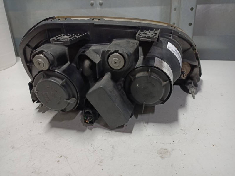 Recambio de faro izquierdo para daewoo nubira berlina 1.8 cat referencia OEM IAM   
