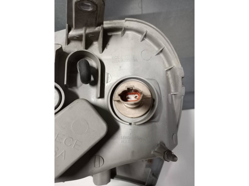 Recambio de faro derecho para daewoo tacuma 1.6 cat referencia OEM IAM   