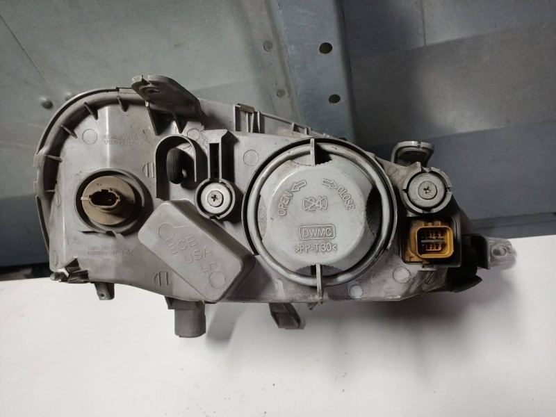 Recambio de faro izquierdo para daewoo tacuma 2.0 cat referencia OEM IAM   