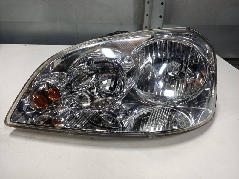 Recambio de faro izquierdo para chevrolet nubira berlina 1.6 cat referencia OEM IAM   