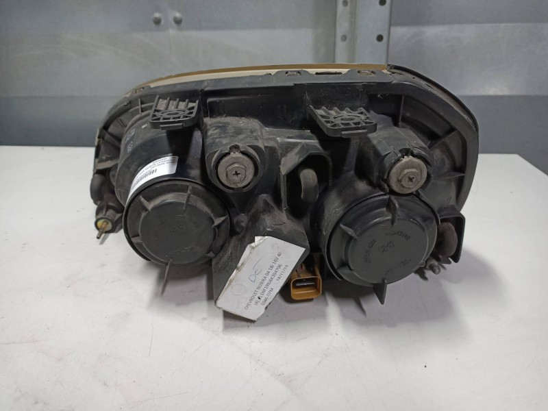 Recambio de faro derecho para chevrolet nubira berlina cdx referencia OEM IAM 96499866  
