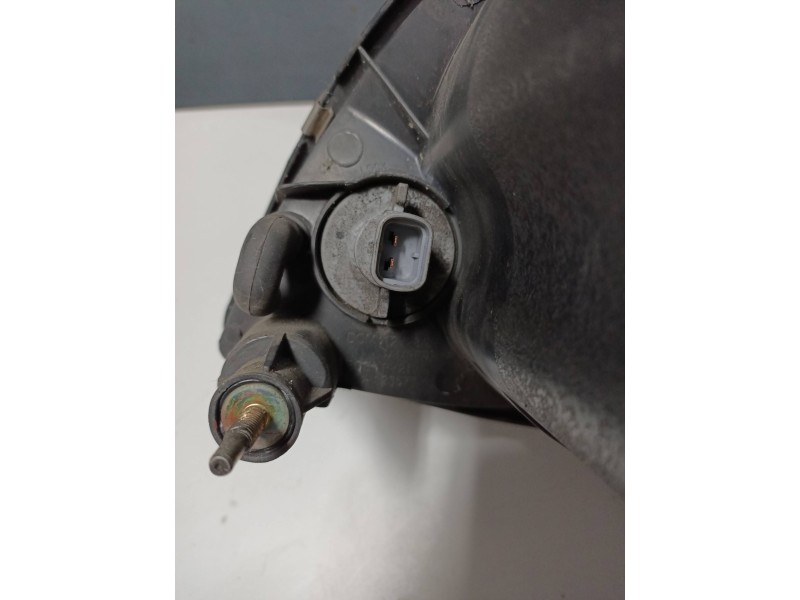 Recambio de faro derecho para chevrolet nubira berlina cdx referencia OEM IAM 96499866  