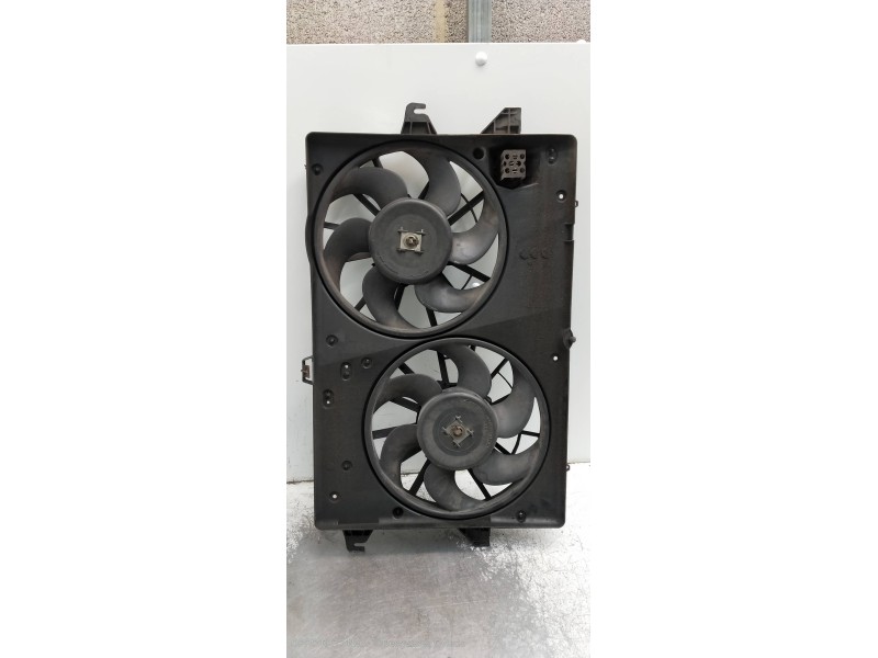 Recambio de electroventilador para ford mondeo berlina (gd) ghia referencia OEM IAM 95BB8C607  
