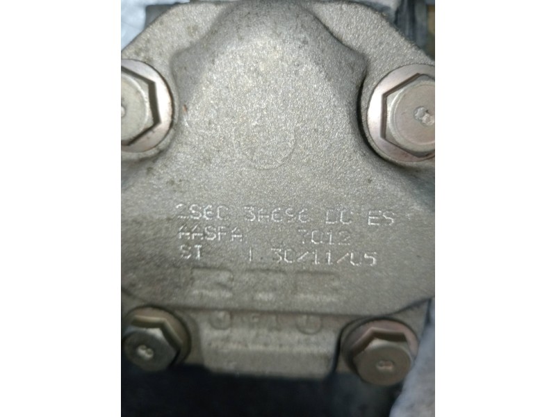 Recambio de bomba direccion para ford fiesta (cbk) steel referencia OEM IAM 2S6C3A696DC  