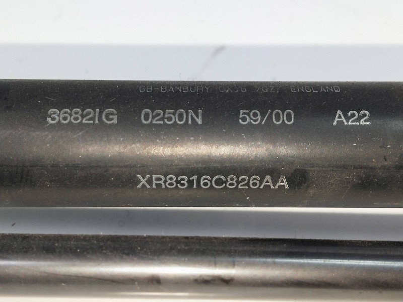 Recambio de amortiguadores capo para jaguar s-type 3.0 v6 24v cat referencia OEM IAM XR8316C826AA  