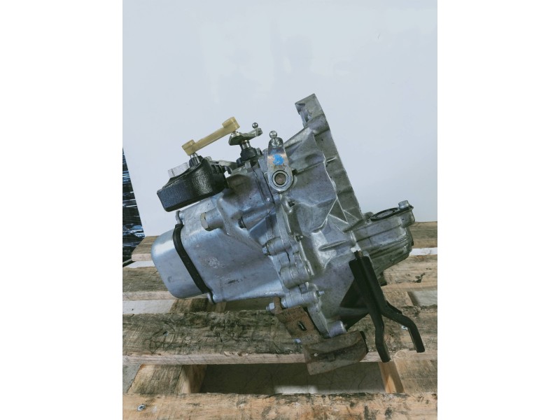 Recambio de caja cambios para citroen c3 1.1 furio referencia OEM IAM 20CQ08 1073140 5V