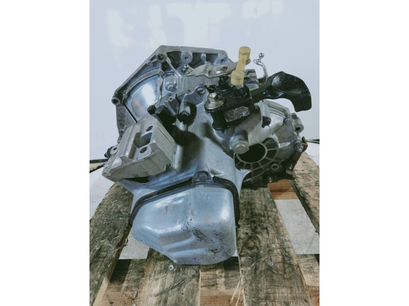 Recambio de caja cambios para citroen c3 1.1 furio referencia OEM IAM 20CQ08 1073140 5V