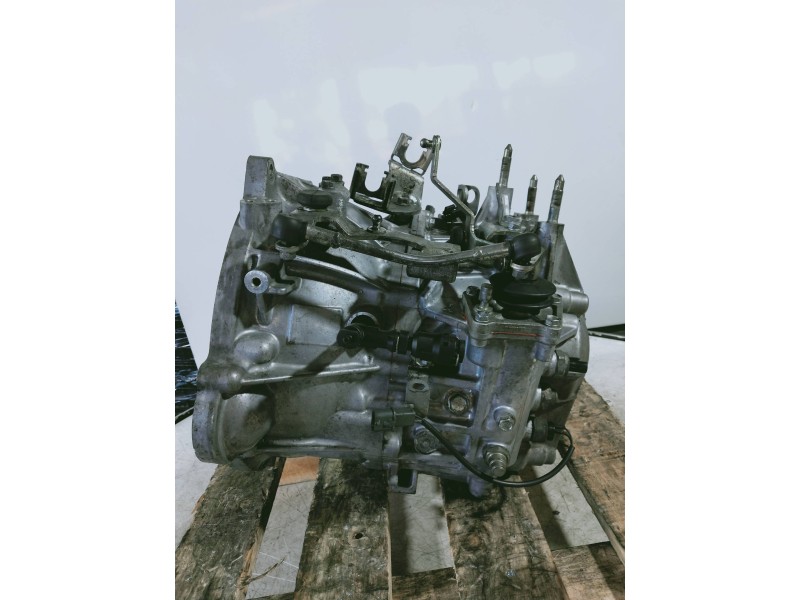 Recambio de caja cambios para mitsubishi outlander (gf0) motion 4wd referencia OEM IAM A4206928  6V