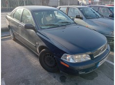 volvo s40 berlina del año 2000
