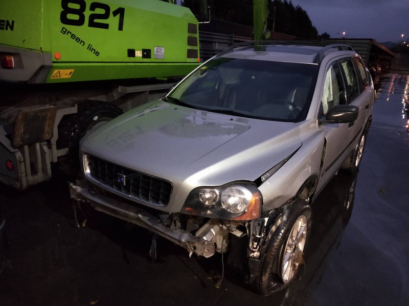 volvo xc90 del año 2003