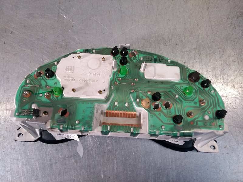 Recambio de cuadro instrumentos para opel corsa b top (e) referencia OEM IAM 110008868001 09113234MC 