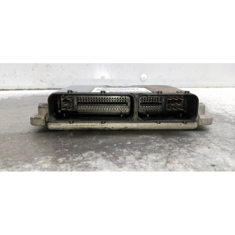 Recambio de centralita motor uce para volkswagen golf iv berlina (1j1) conceptline referencia OEM IAM IAW4MVDR 036906034DR 61600