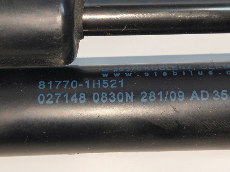 Recambio de amortiguadores maletero / porton para kia cee´d sporty wagon active referencia OEM IAM 817701H521  