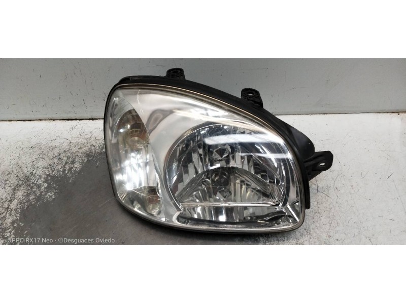 Recambio de faro derecho para hyundai santa fe (sm) 2.0 crdi vgt comfort referencia OEM IAM   