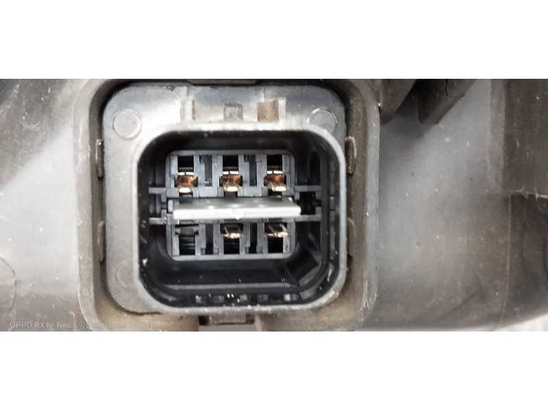 Recambio de faro derecho para hyundai santa fe (sm) 2.0 crdi vgt comfort referencia OEM IAM   