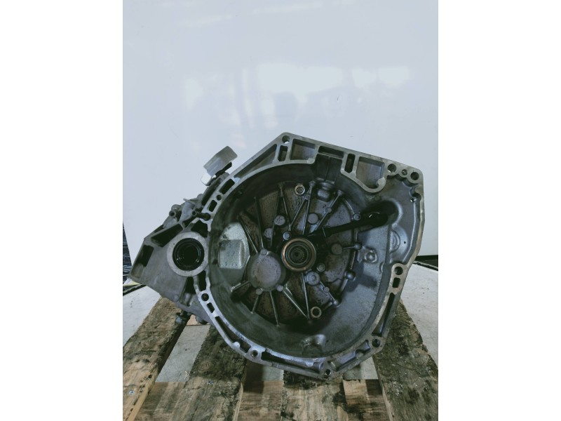Recambio de caja cambios para renault megane iii berlina 5 p dynamique referencia OEM IAM TL4068 S007223 6V
