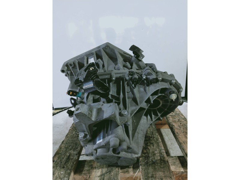 Recambio de caja cambios para renault megane iii berlina 5 p dynamique referencia OEM IAM TL4068 S007223 6V