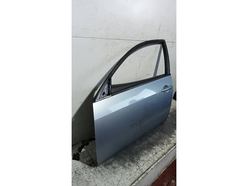 Recambio de puerta delantera izquierda para nissan primera berlina (p12) acenta referencia OEM IAM   5P