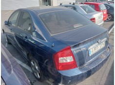 kia cerato del año 2005 2