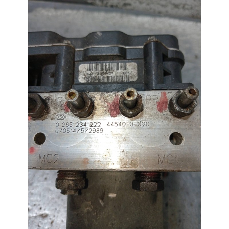 Recambio de abs para toyota corolla verso (r1) 2.2 turbodiesel cat referencia OEM IAM 0265234222 44500F020 