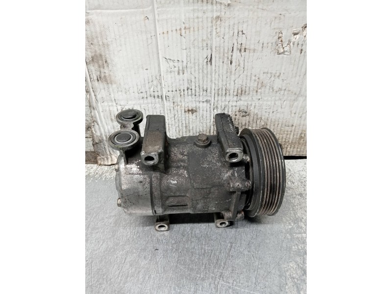 Recambio de compresor aire acondicionado para ford fiesta (cbk) futura referencia OEM IAM SD6V121442F 2S6119D629AE 