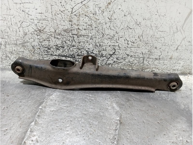 Recambio de brazo suspension superior trasero izquierdo para mitsubishi outlander (gf0) motion 4wd referencia OEM IAM   