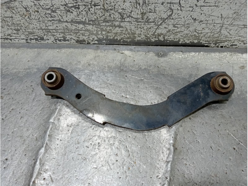 Recambio de brazo suspension inferior trasero izquierdo para mitsubishi outlander (gf0) motion 4wd referencia OEM IAM   