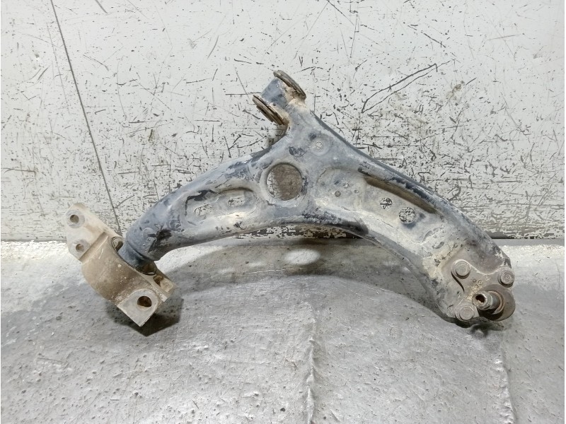 Recambio de brazo suspension inferior delantero derecho para volkswagen scirocco (137) 2.0 tdi referencia OEM IAM   