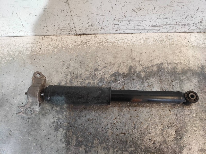 Recambio de amortiguador trasero derecho para opel insignia berlina cosmo referencia OEM IAM 3114403  