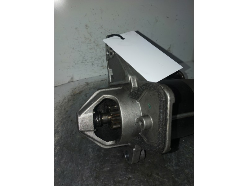 Recambio de motor arranque para renault megane iii berlina 5 p dynamique referencia OEM IAM ESW10E7  