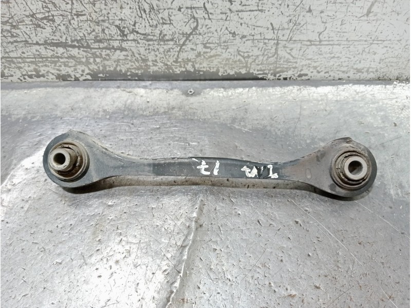 Recambio de brazo suspension superior trasero izquierdo para volkswagen scirocco (137) 2.0 tdi referencia OEM IAM 1K0501529J  