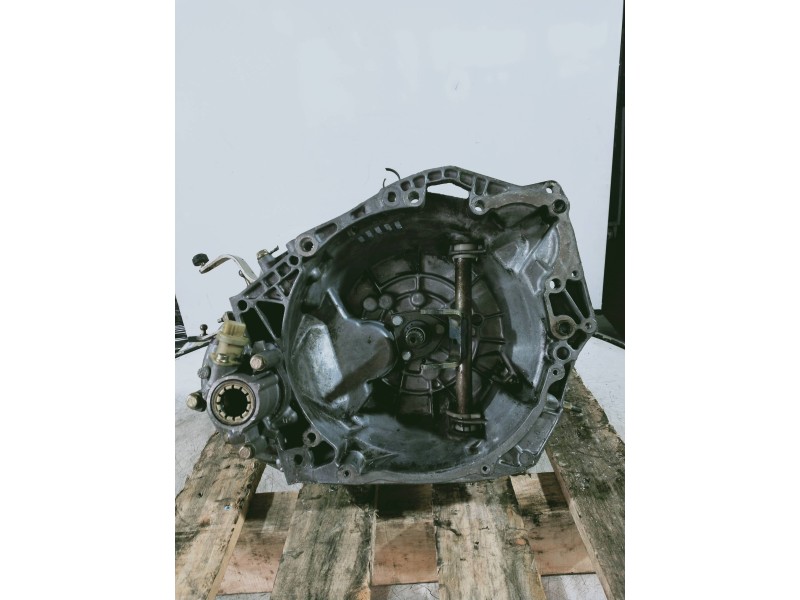 Recambio de caja cambios para citroen xsara berlina 1.9 td px referencia OEM IAM 20TA45 9145119 B 5V