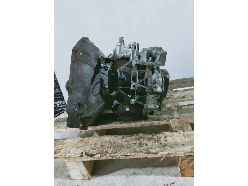 Recambio de caja cambios para opel astra h berlina elegance referencia OEM IAM F17 A12042 W374 5V
