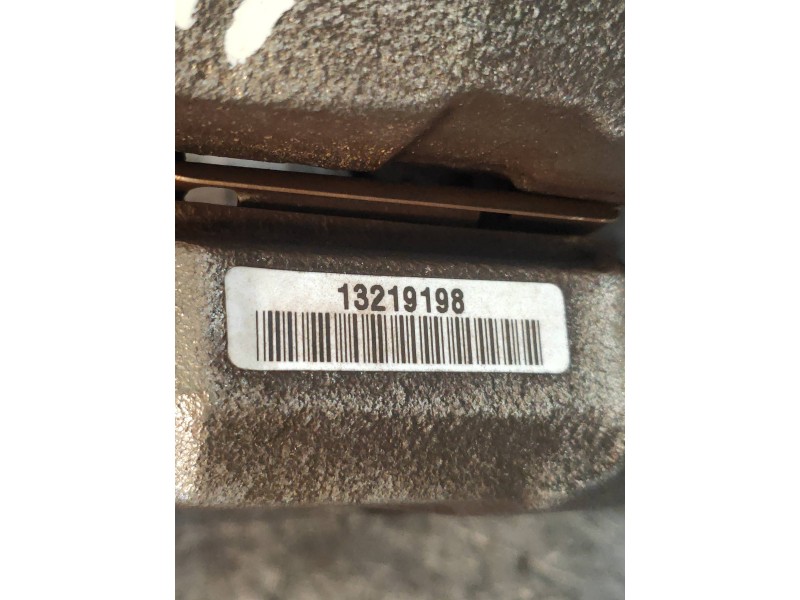 Recambio de pinza freno delantera izquierda para opel insignia berlina cosmo referencia OEM IAM 13219198  