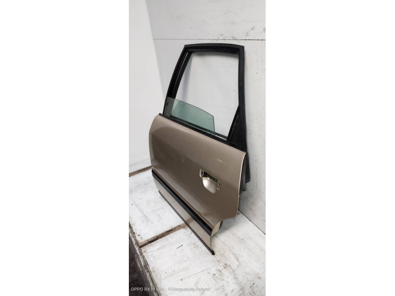 Recambio de puerta trasera izquierda para audi 100 berlina (c4) básico referencia OEM IAM   