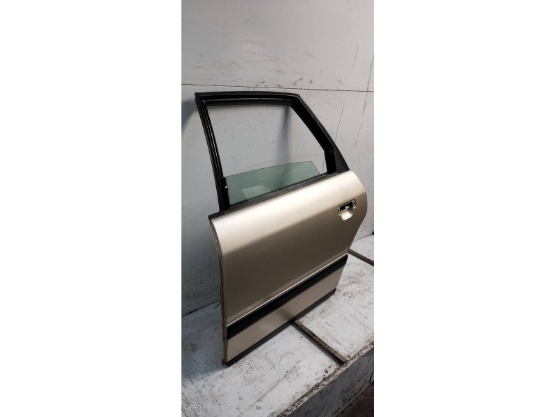 Recambio de puerta trasera izquierda para audi 100 berlina (c4) básico referencia OEM IAM   