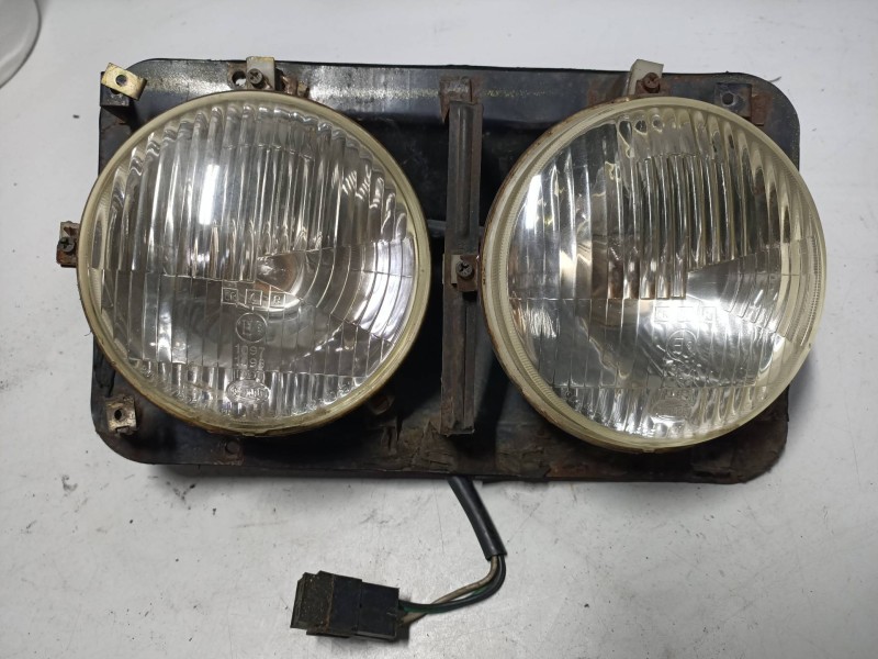 Recambio de faro derecho para ebro f-260 d referencia OEM IAM   