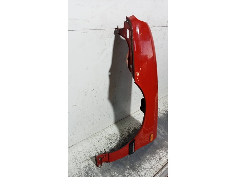 Recambio de aleta delantera izquierda para lancia delta 1.4 cat referencia OEM IAM   