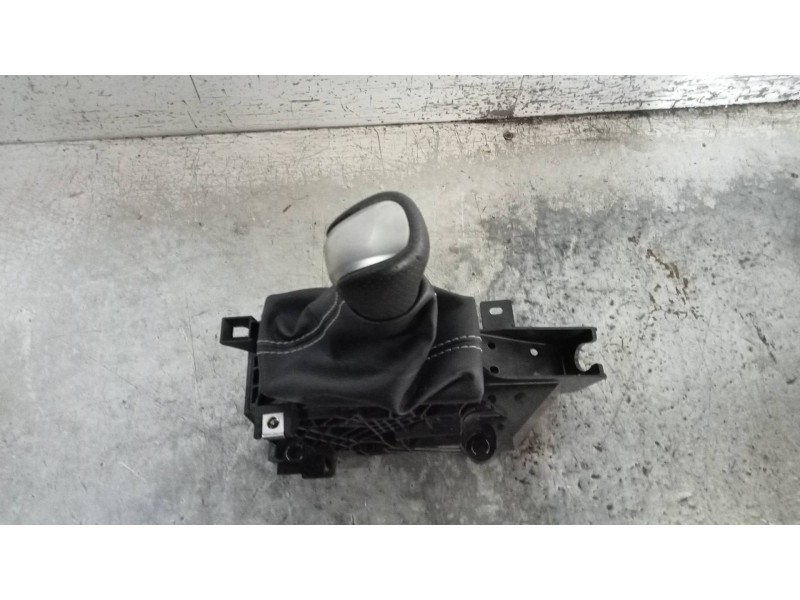 Recambio de palanca cambio para lexus nx 300h 4wd referencia OEM IAM   