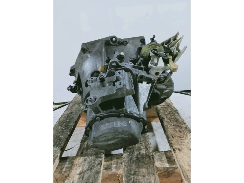 Recambio de caja cambios para peugeot 207 premium referencia OEM IAM 20DP26 0619798 B 5V