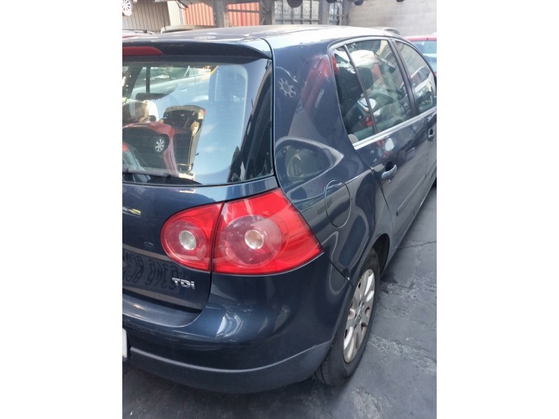 volkswagen golf v berlina (1k1) del año 2004