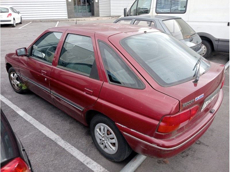 ford escort berlina/turnier del año 1994