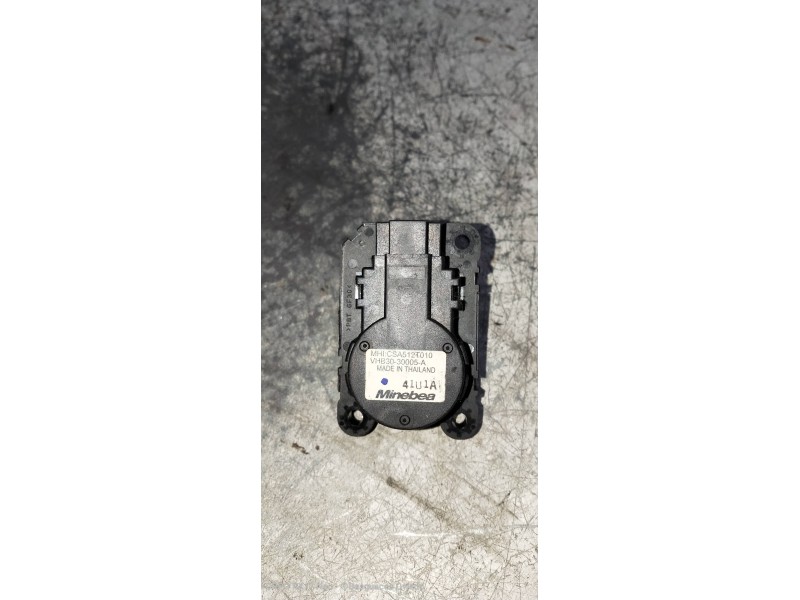 Recambio de motor apertura trampillas climatizador para mitsubishi outlander (gf0) motion 4wd referencia OEM IAM CSA512T010  