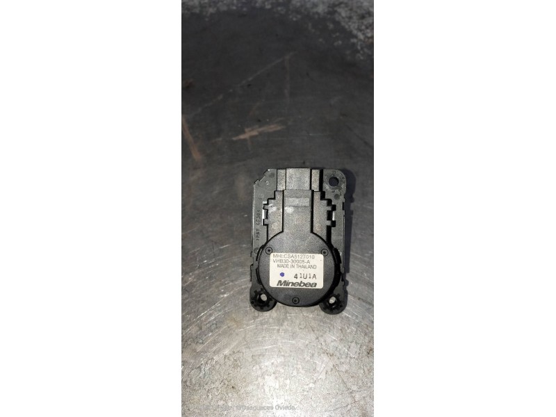 Recambio de motor apertura trampillas climatizador para mitsubishi outlander (gf0) motion 4wd referencia OEM IAM CSA512T010  