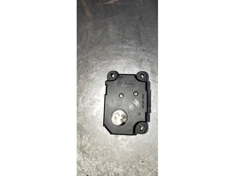 Recambio de motor apertura trampillas climatizador para mitsubishi outlander (gf0) motion 4wd referencia OEM IAM CSA512T010  