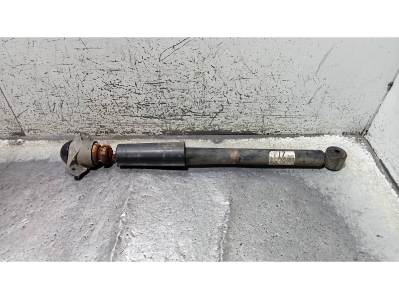 Recambio de amortiguador trasero derecho para audi a1 (8x) attraction referencia OEM IAM 6R0512011AC  